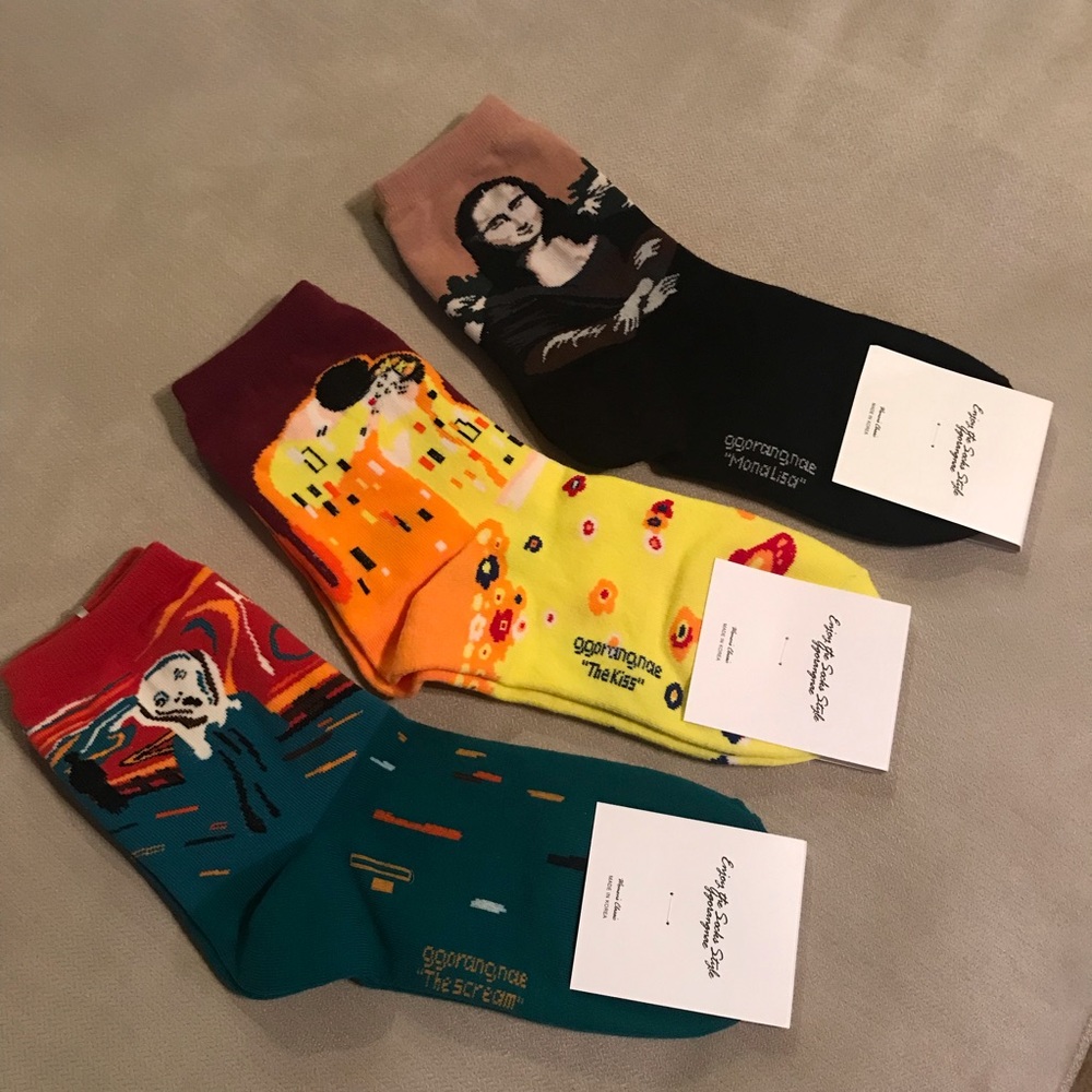 NWT 3 pair of art socks